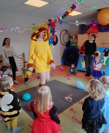 Helau und Alaaf, kunterbunter Karneval im Krümel 2 🎉